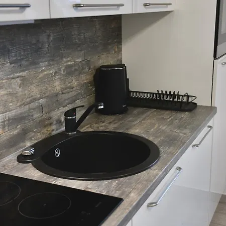 Valuna - Modern Sea View -terrace - 4 Min To - Free Parking * Jadranovo