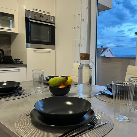 Valuna - Modern Sea View -terrace - 4 Min To - Free Parking Jadranovo