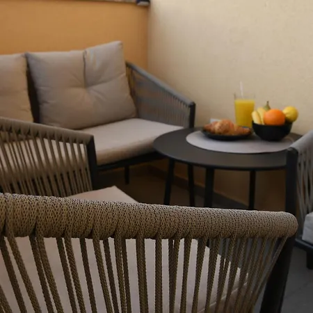 Apartment Valuna - Modern Sea View -terrace - 4 Min To - Free Parking