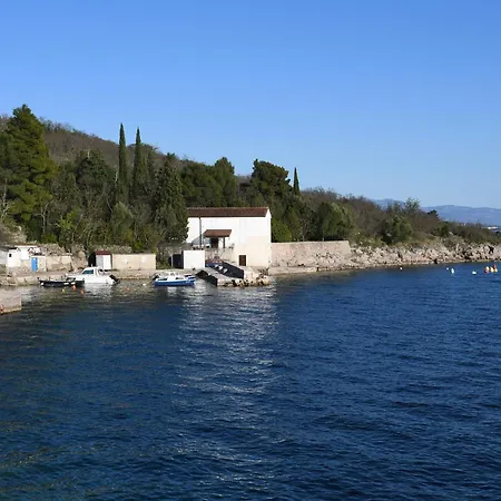 Apartment Valuna - Modern Sea View -terrace - 4 Min To - Free Parking